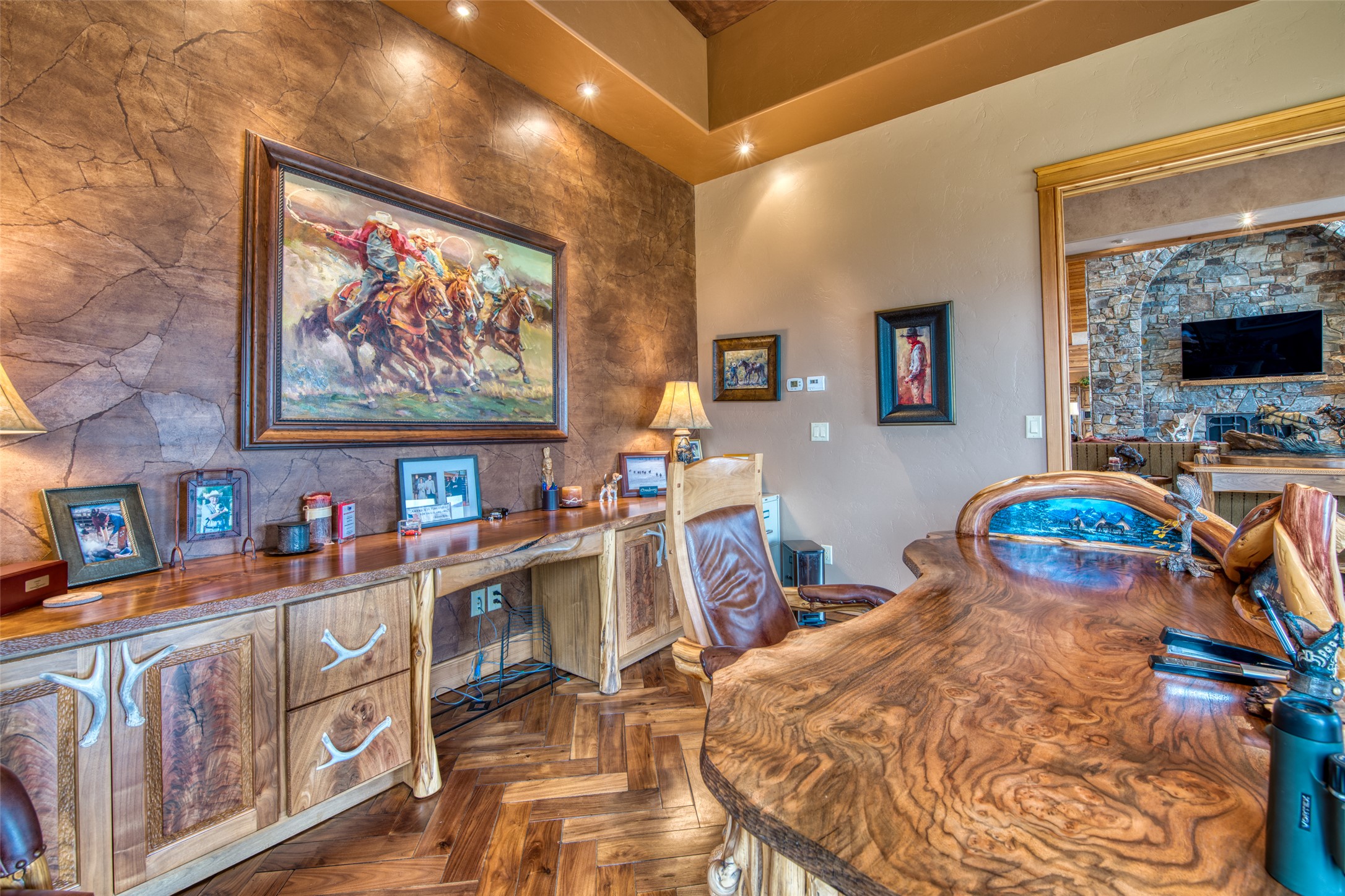 Darby, Montana 59829, United States, 3 Bedrooms Bedrooms, ,4 BathroomsBathrooms,Residential,Active,37707