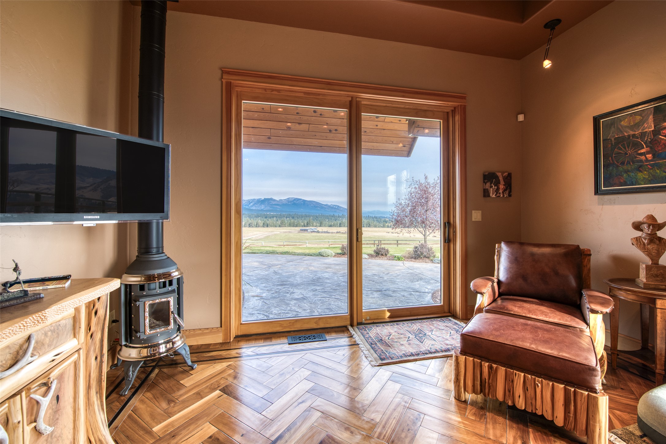 Darby, Montana 59829, United States, 3 Bedrooms Bedrooms, ,4 BathroomsBathrooms,Residential,Active,37707