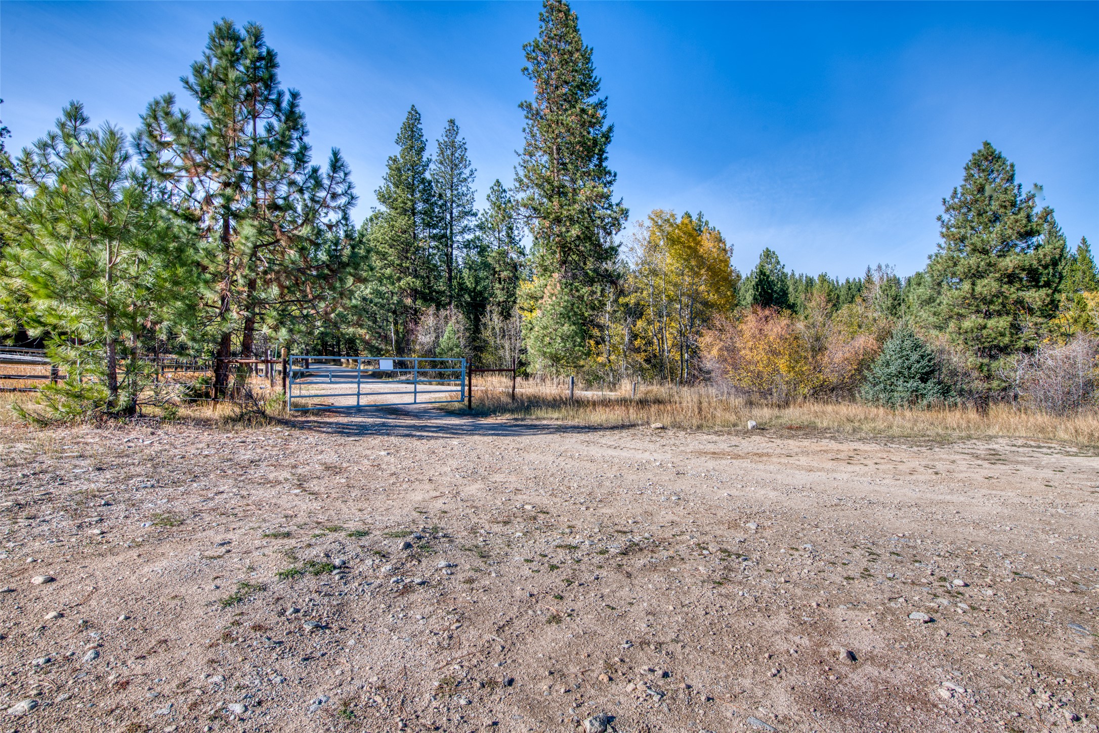 Darby, Montana 59829, United States, 3 Bedrooms Bedrooms, ,4 BathroomsBathrooms,Residential,Active,37707