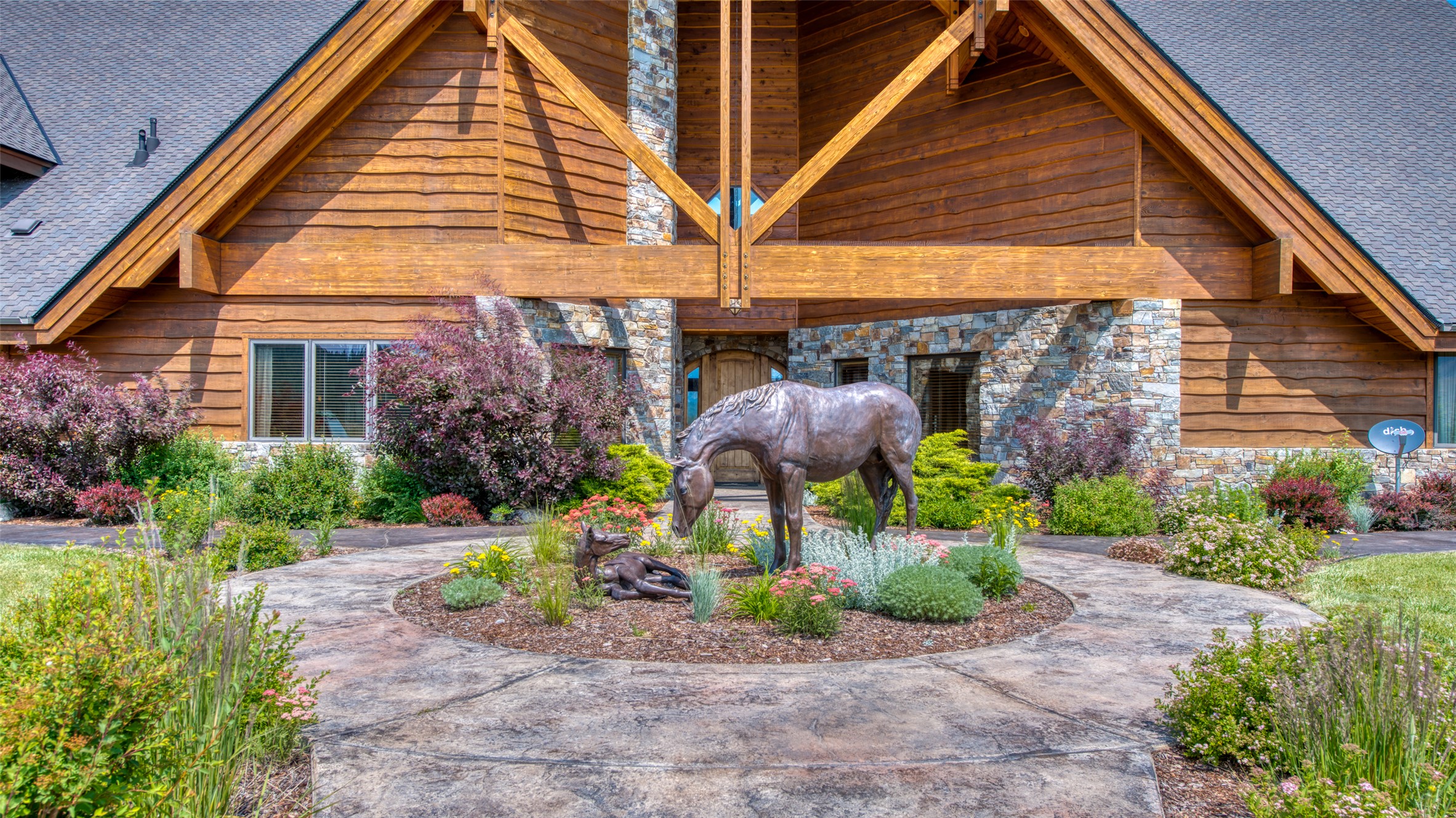 Darby, Montana 59829, United States, 3 Bedrooms Bedrooms, ,4 BathroomsBathrooms,Residential,Active,37707