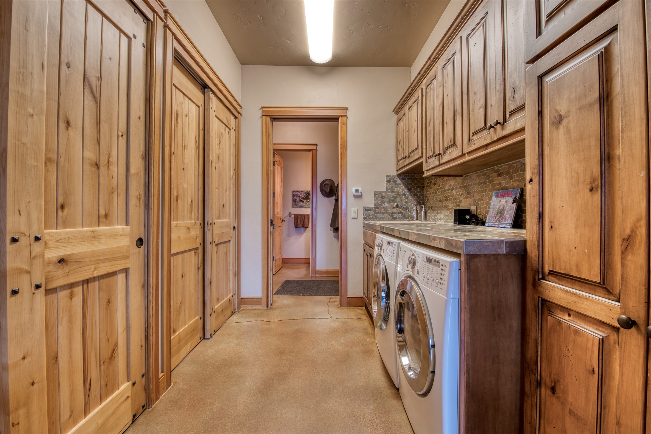 Darby, Montana 59829, United States, 3 Bedrooms Bedrooms, ,4 BathroomsBathrooms,Residential,Active,37707