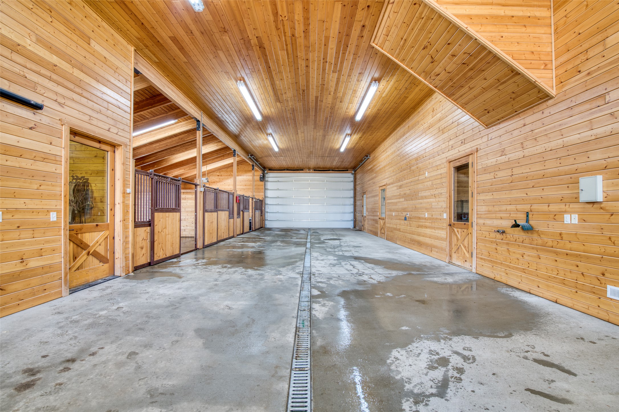 Darby, Montana 59829, United States, 3 Bedrooms Bedrooms, ,4 BathroomsBathrooms,Residential,Active,37707