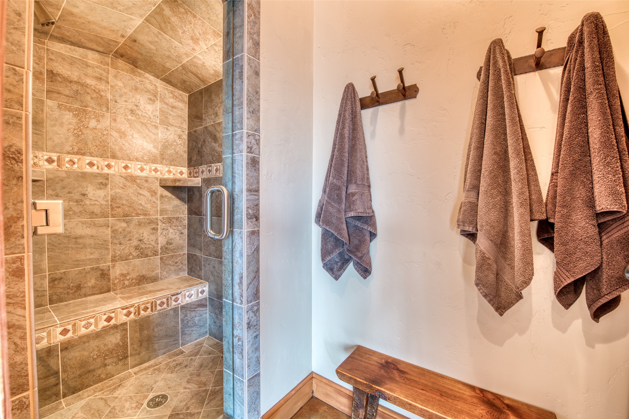 Darby, Montana 59829, United States, 3 Bedrooms Bedrooms, ,4 BathroomsBathrooms,Residential,Active,37707