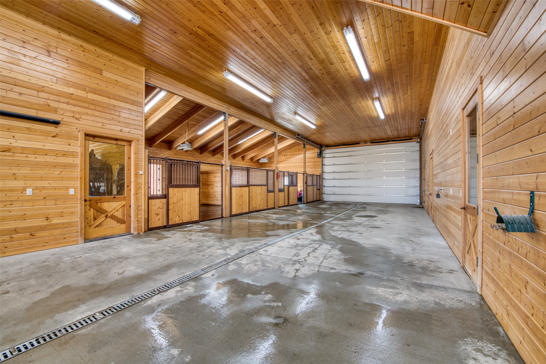 Darby, Montana 59829, United States, 3 Bedrooms Bedrooms, ,4 BathroomsBathrooms,Residential,Active,37707