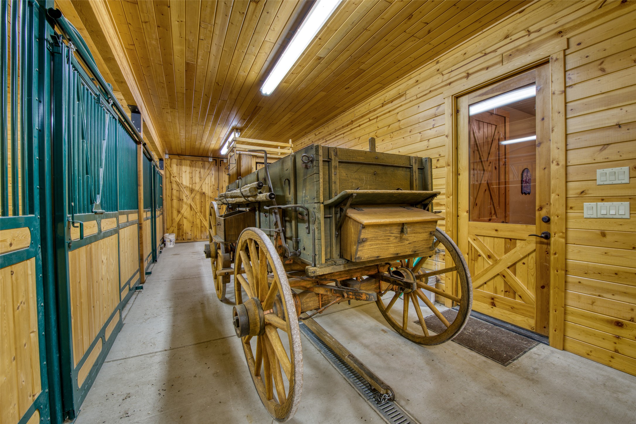 Darby, Montana 59829, United States, 3 Bedrooms Bedrooms, ,4 BathroomsBathrooms,Residential,Active,37707