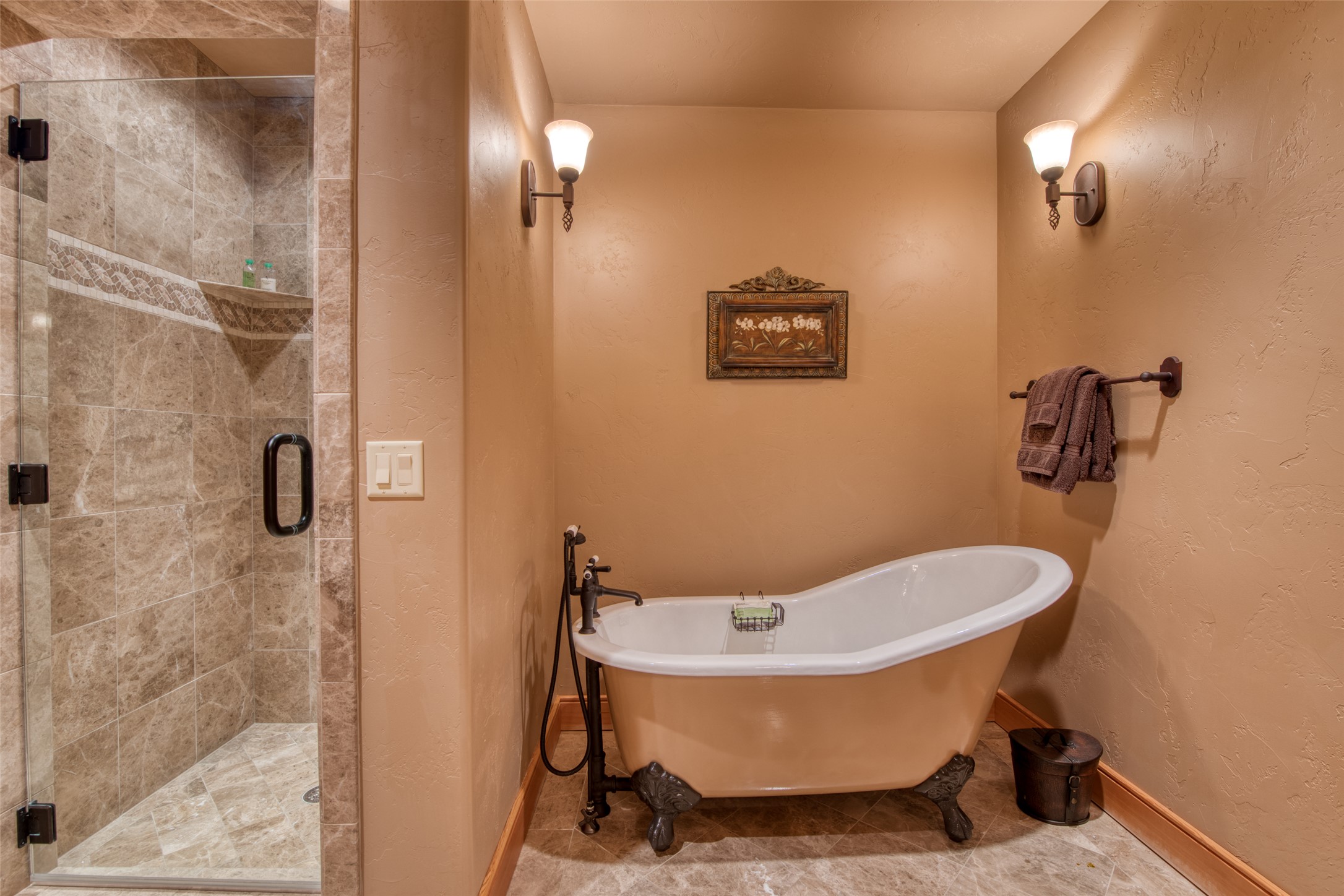 Darby, Montana 59829, United States, 3 Bedrooms Bedrooms, ,4 BathroomsBathrooms,Residential,Active,37707