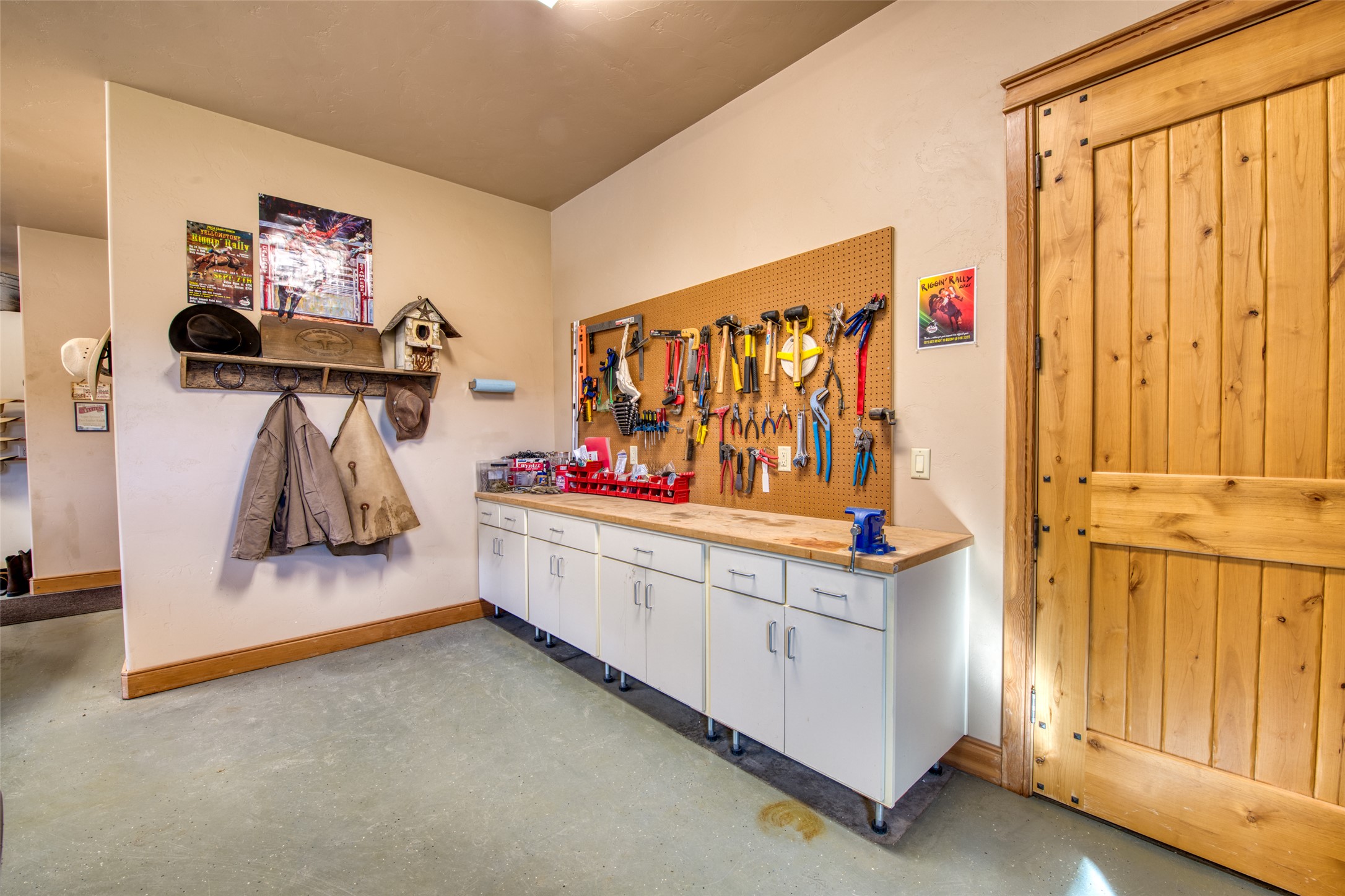 Darby, Montana 59829, United States, 3 Bedrooms Bedrooms, ,4 BathroomsBathrooms,Residential,Active,37707