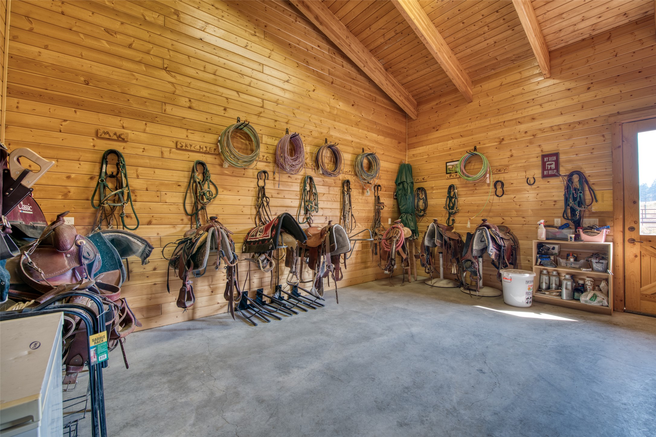 Darby, Montana 59829, United States, 3 Bedrooms Bedrooms, ,4 BathroomsBathrooms,Residential,Active,37707