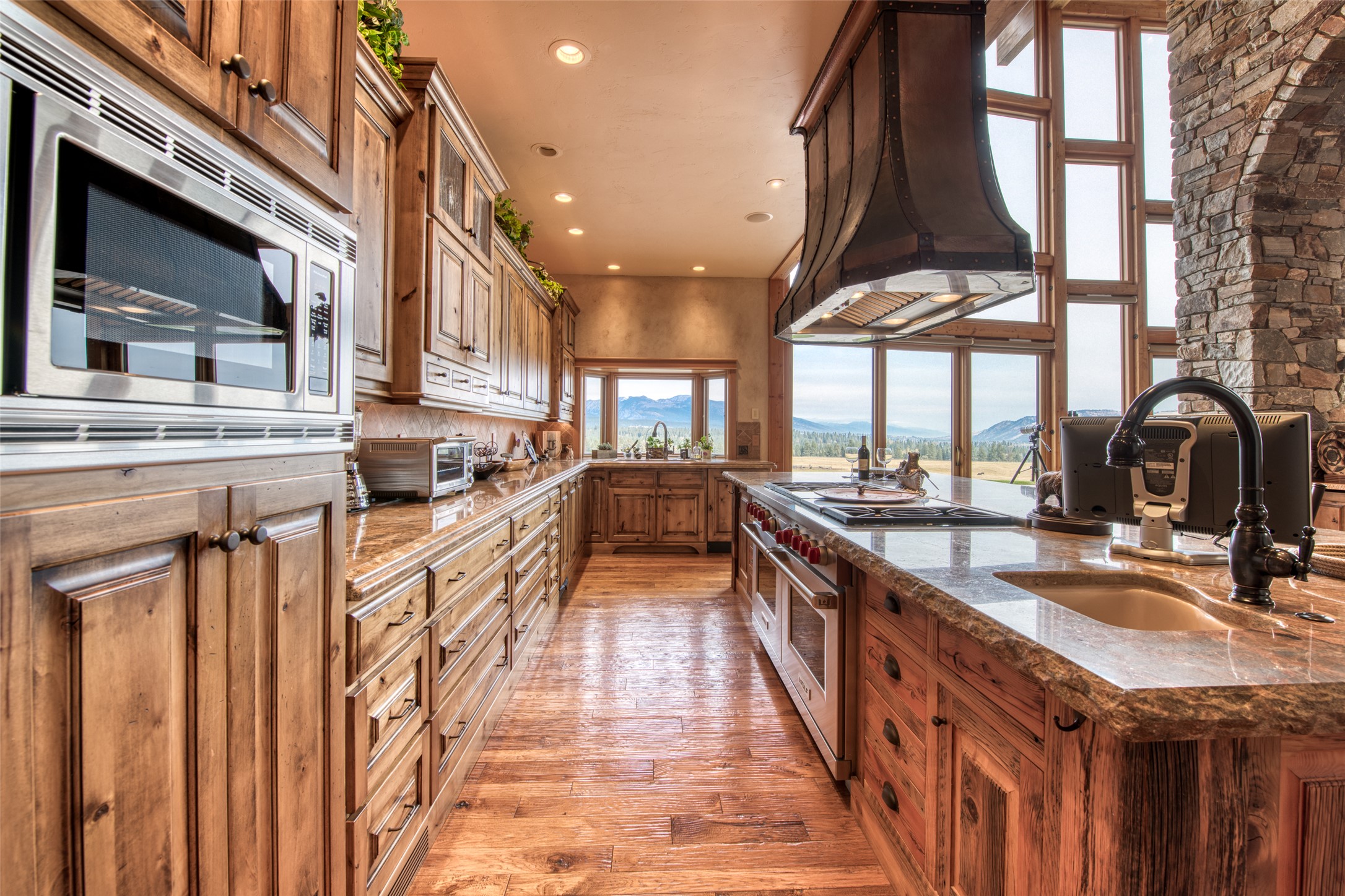 Darby, Montana 59829, United States, 3 Bedrooms Bedrooms, ,4 BathroomsBathrooms,Residential,Active,37707