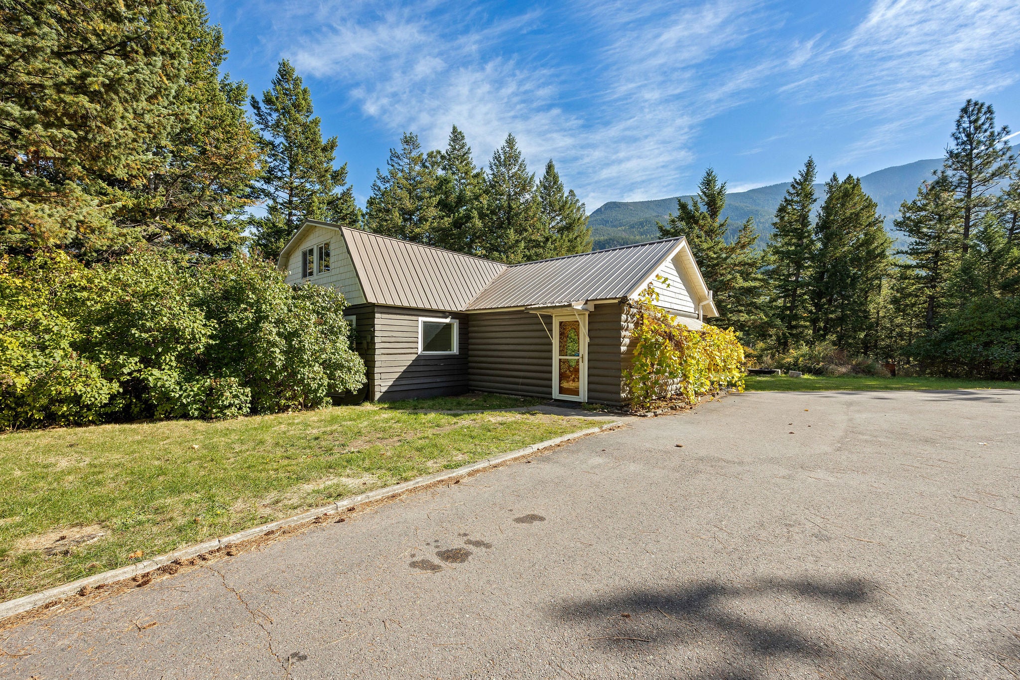 7515 US Hwy 2 E