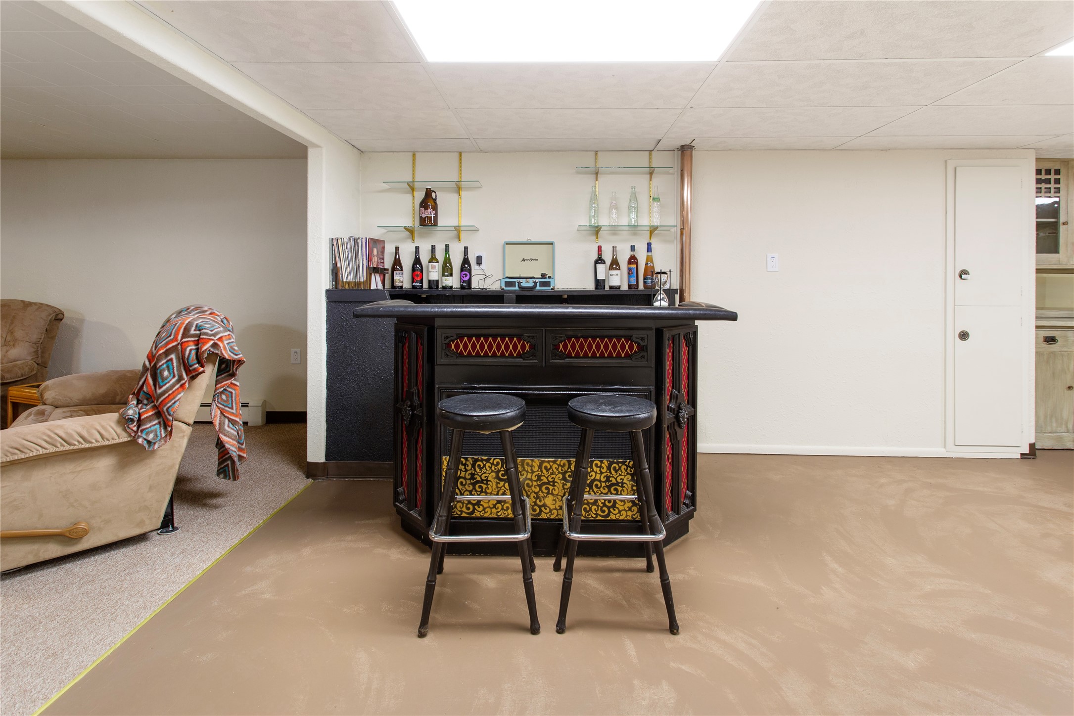 Butte, Montana 59701, United States, 4 Bedrooms Bedrooms, ,3 BathroomsBathrooms,Residential,Pending,51771