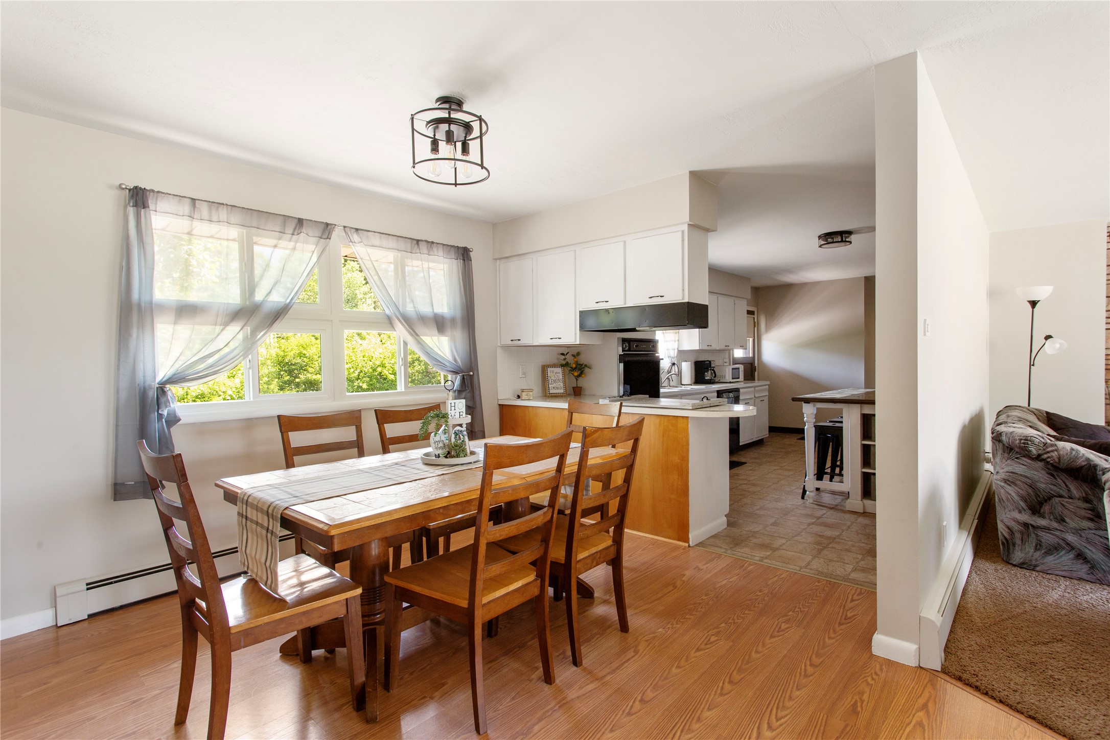 Butte, Montana 59701, United States, 4 Bedrooms Bedrooms, ,3 BathroomsBathrooms,Residential,Pending,51771