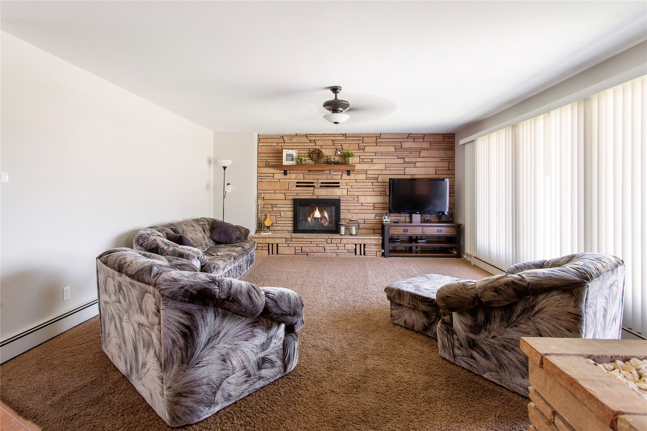 Butte, Montana 59701, United States, 4 Bedrooms Bedrooms, ,3 BathroomsBathrooms,Residential,Pending,51771