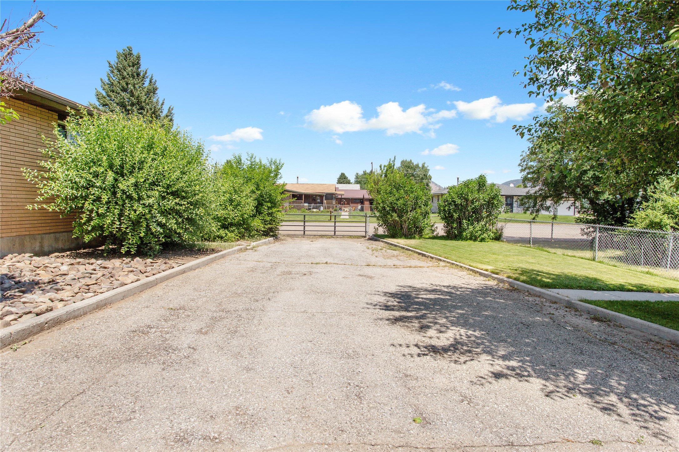 Butte, Montana 59701, United States, 4 Bedrooms Bedrooms, ,3 BathroomsBathrooms,Residential,Pending,51771