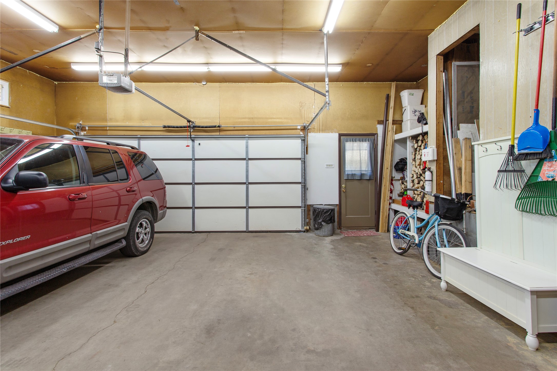 Butte, Montana 59701, United States, 4 Bedrooms Bedrooms, ,3 BathroomsBathrooms,Residential,Pending,51771