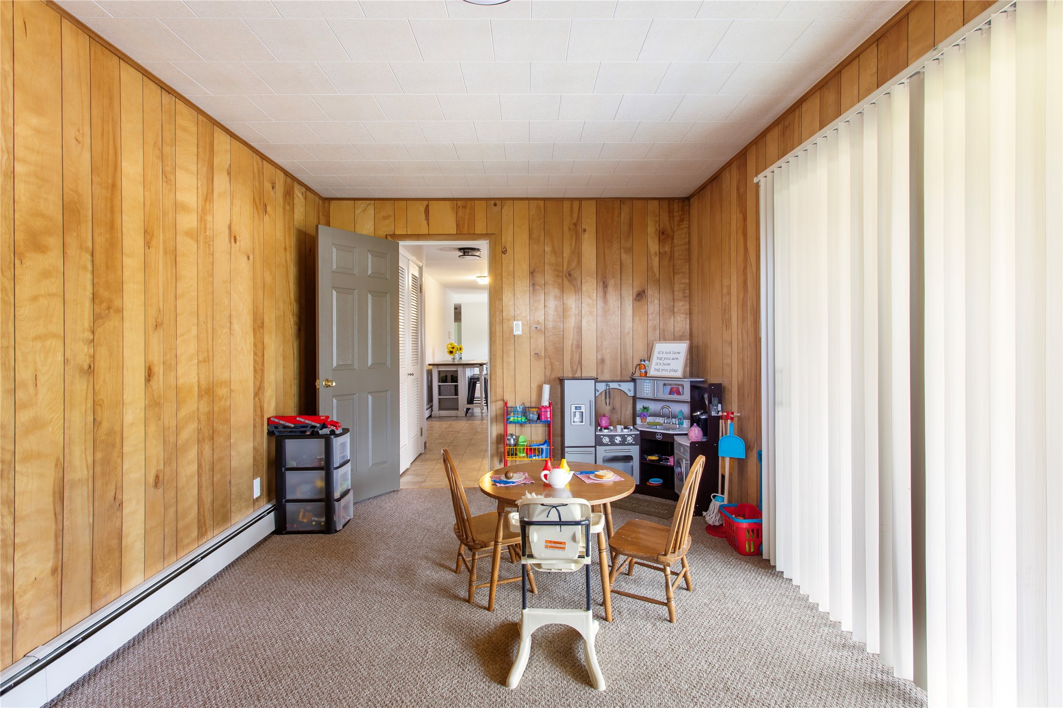 Butte, Montana 59701, United States, 4 Bedrooms Bedrooms, ,3 BathroomsBathrooms,Residential,Pending,51771