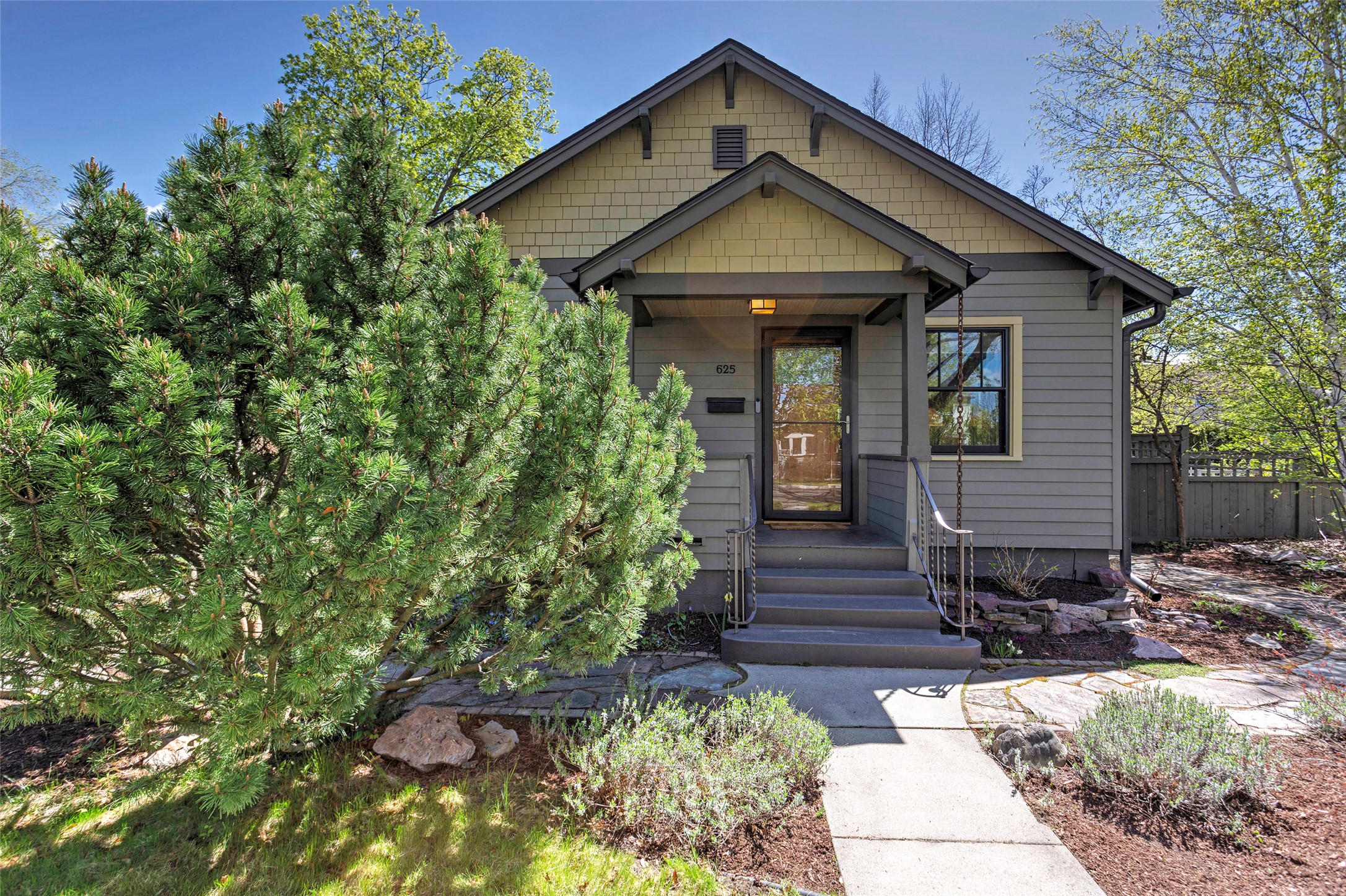 625 S 2nd Street W