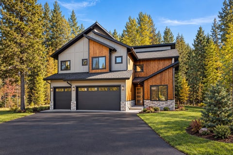 Photo of 248 Oakmont Loop, Columbia Falls, MT 59912 (MLS # 30079934)