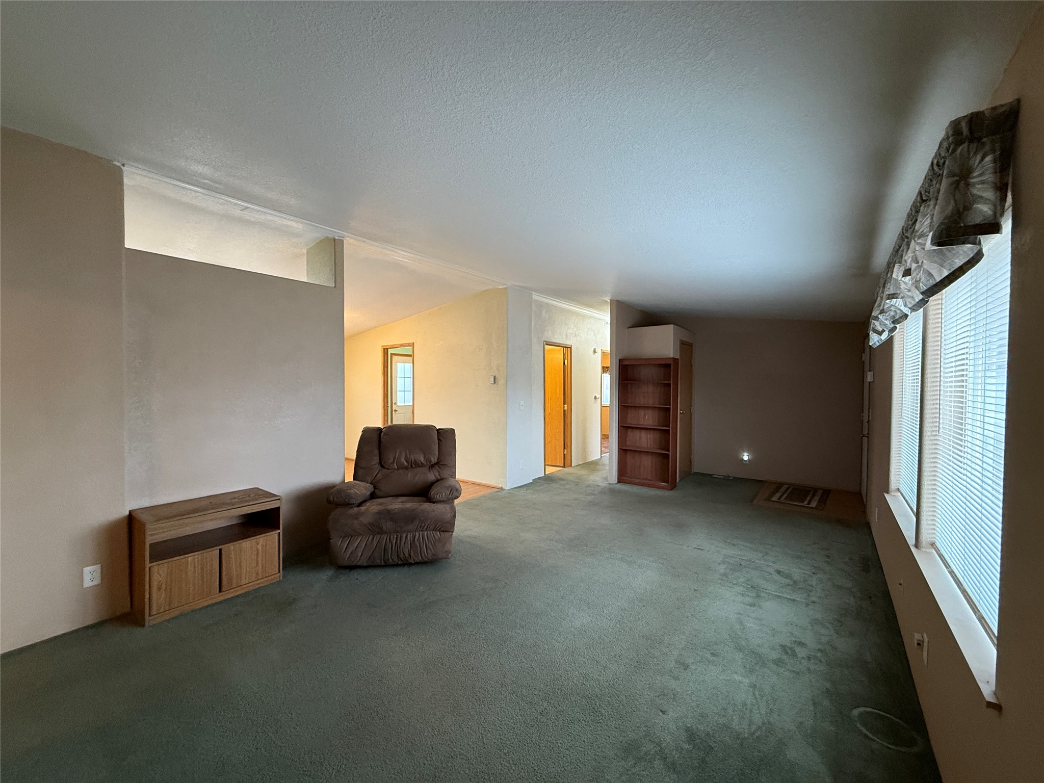 4022 South Avenue W 37