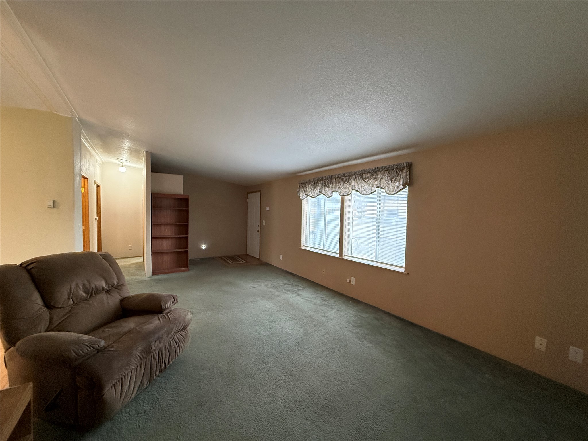 4022 South Avenue W 37