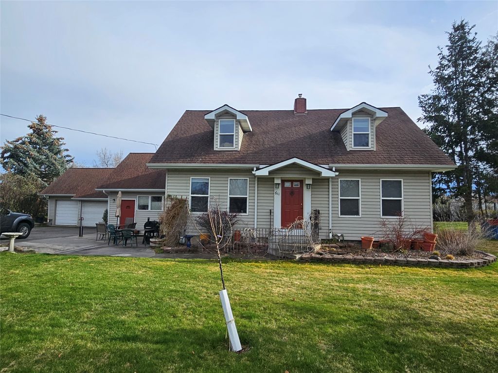 Photo of 611 W Desta Street, Hamilton, MT 59840 (MLS # 30068128)