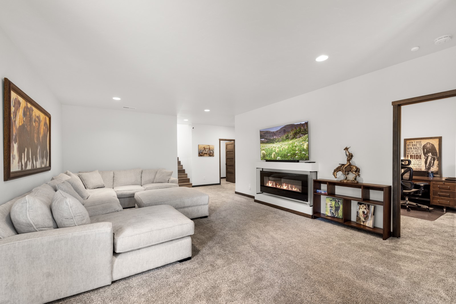 Columbia Falls, Montana, 59912, United States, 3 Bedrooms Bedrooms, ,4 BathroomsBathrooms,Residential,Contingent,2045707