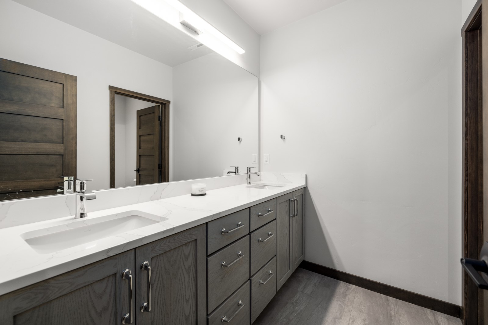 Columbia Falls, Montana, 59912, United States, 3 Bedrooms Bedrooms, ,4 BathroomsBathrooms,Residential,Contingent,2045707