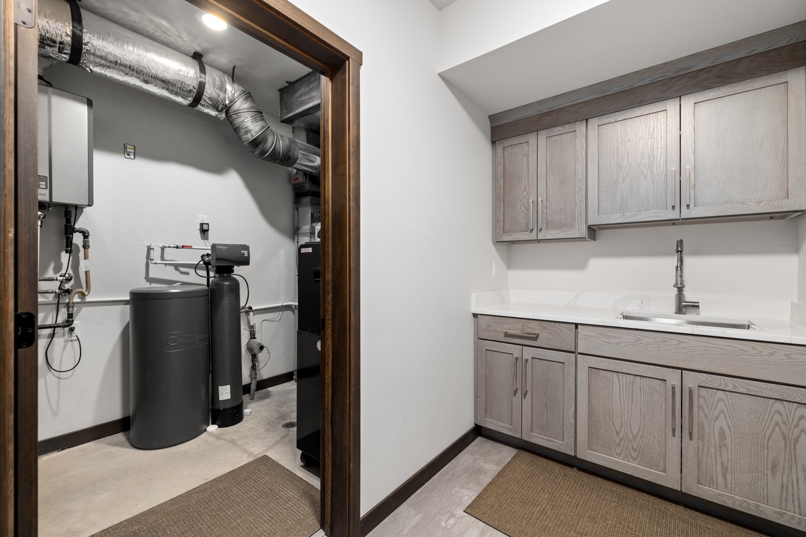 Columbia Falls, Montana, 59912, United States, 3 Bedrooms Bedrooms, ,4 BathroomsBathrooms,Residential,Contingent,2045707