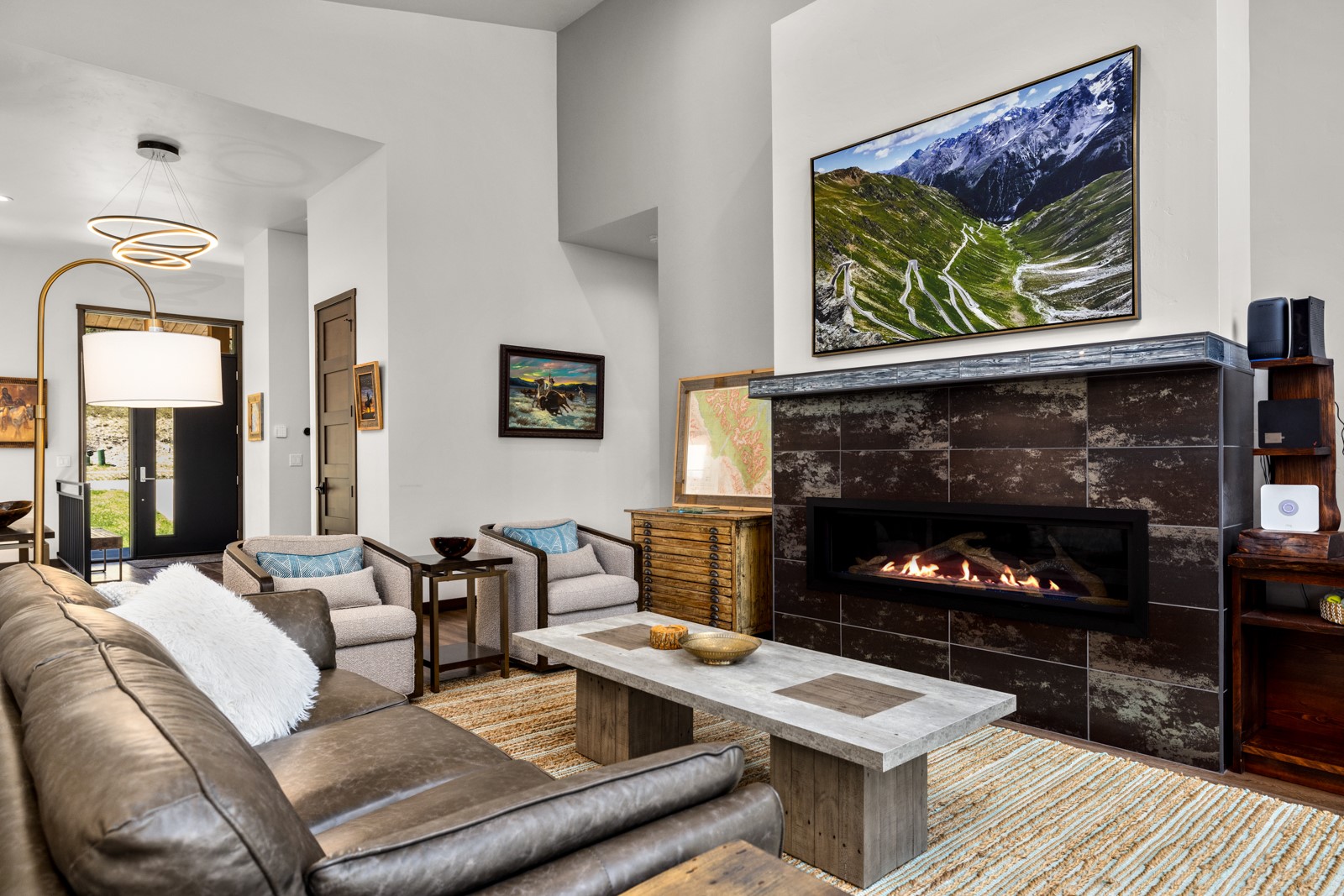 Columbia Falls, Montana, 59912, United States, 3 Bedrooms Bedrooms, ,4 BathroomsBathrooms,Residential,Contingent,2045707