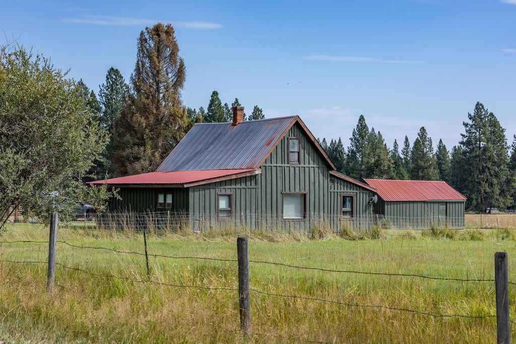 2032 Middle Bear Creek