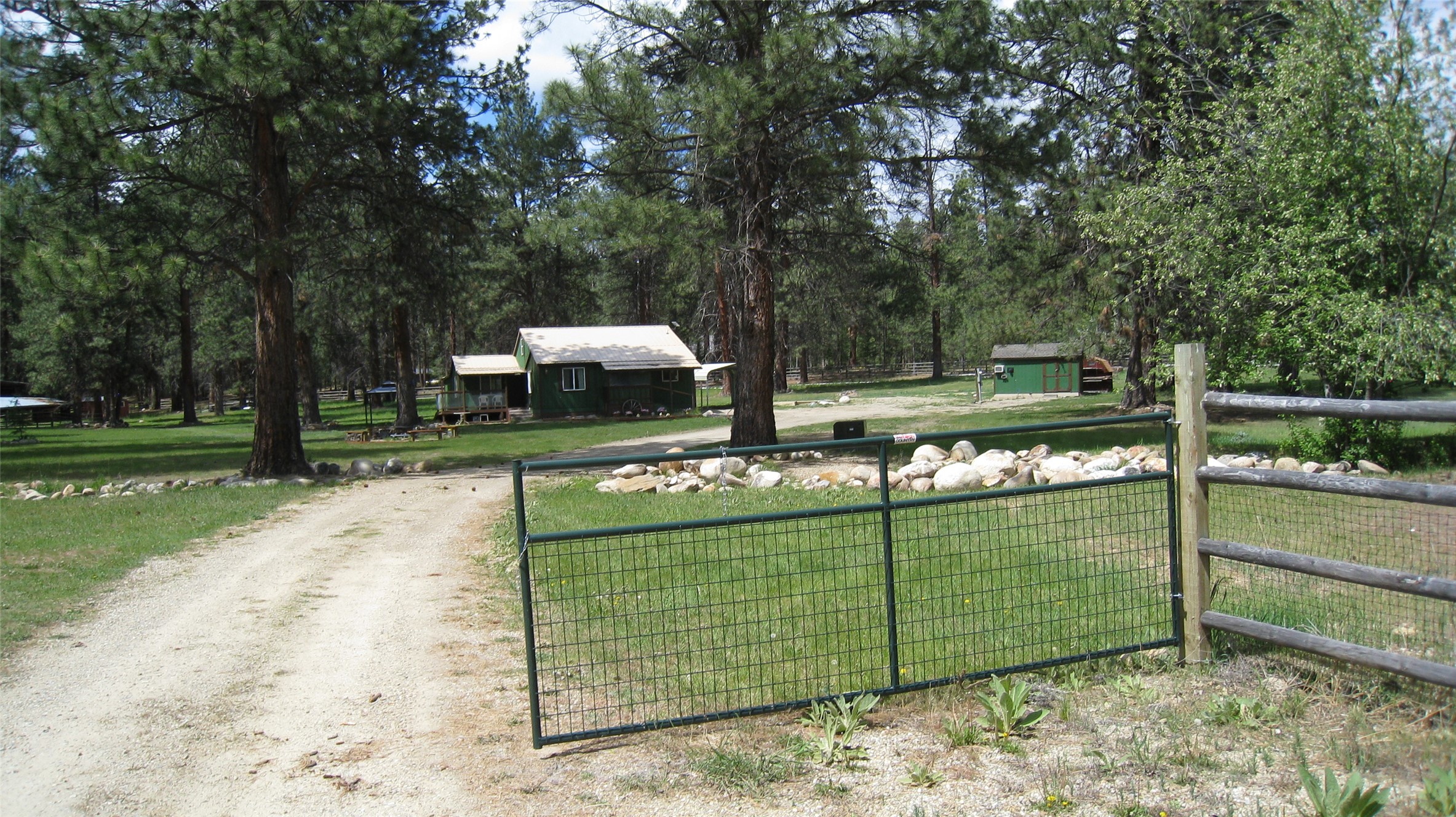 308, 314 Kootenai Creek Road