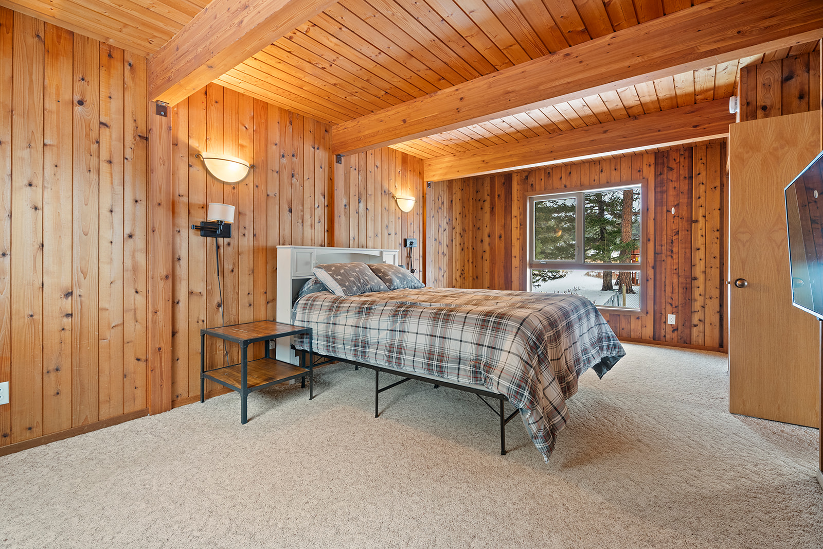 Clancy, Montana 59634, United States, 3 Bedrooms Bedrooms, ,3 BathroomsBathrooms,Residential,Active,250729