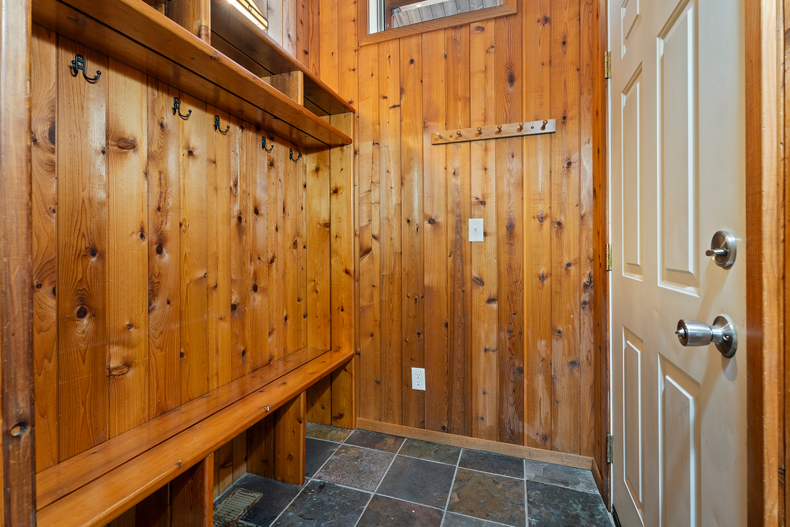 Clancy, Montana 59634, United States, 3 Bedrooms Bedrooms, ,3 BathroomsBathrooms,Residential,Active,250729