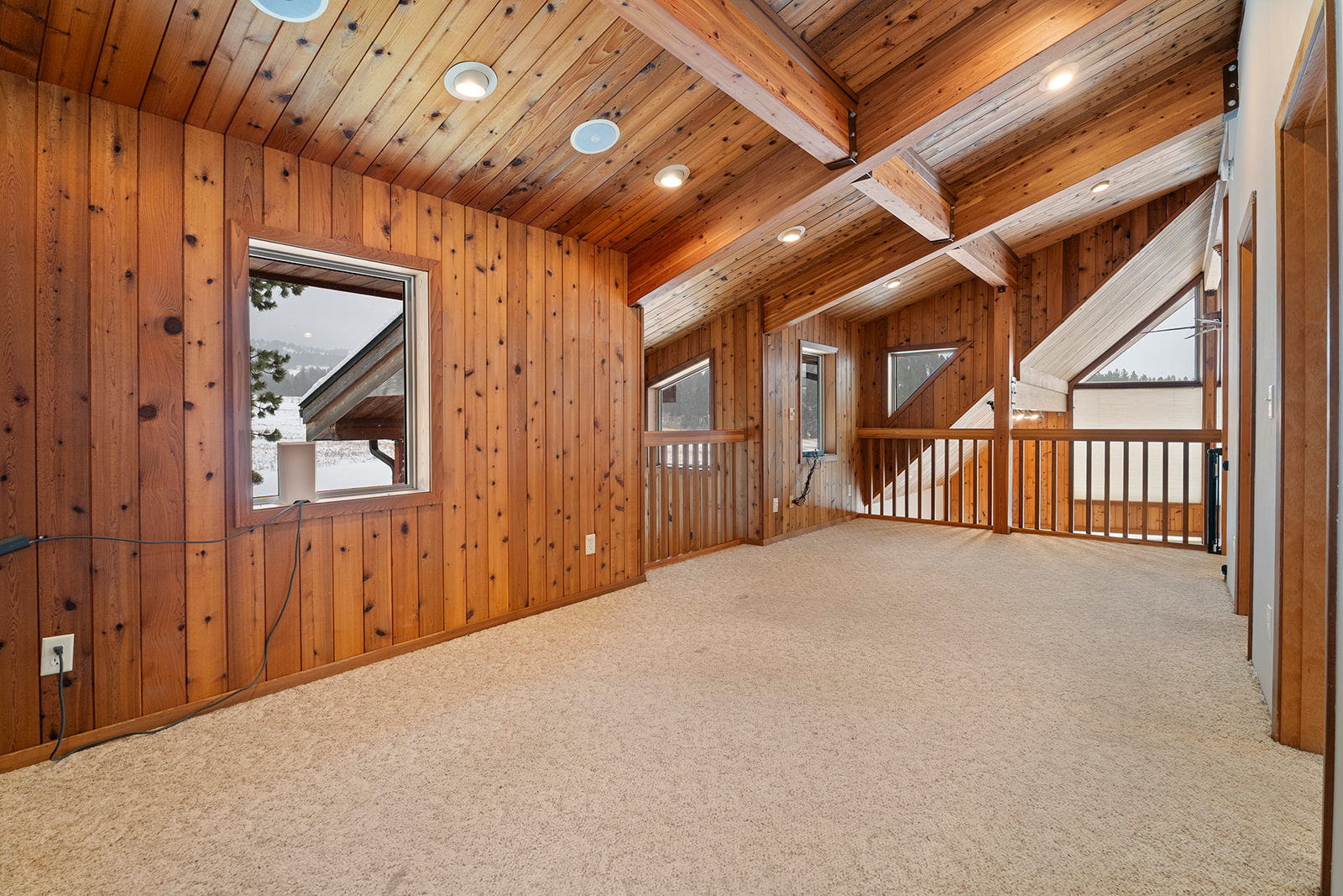 Clancy, Montana 59634, United States, 3 Bedrooms Bedrooms, ,3 BathroomsBathrooms,Residential,Active,250729