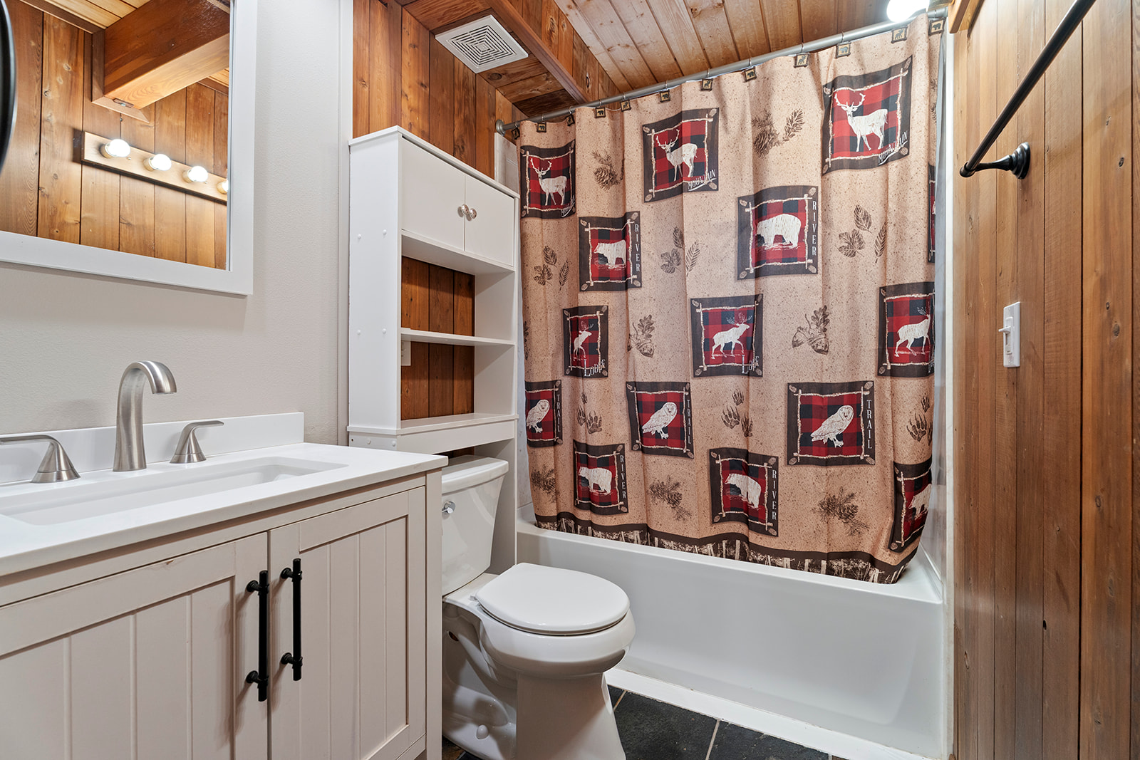 Clancy, Montana 59634, United States, 3 Bedrooms Bedrooms, ,3 BathroomsBathrooms,Residential,Active,250729