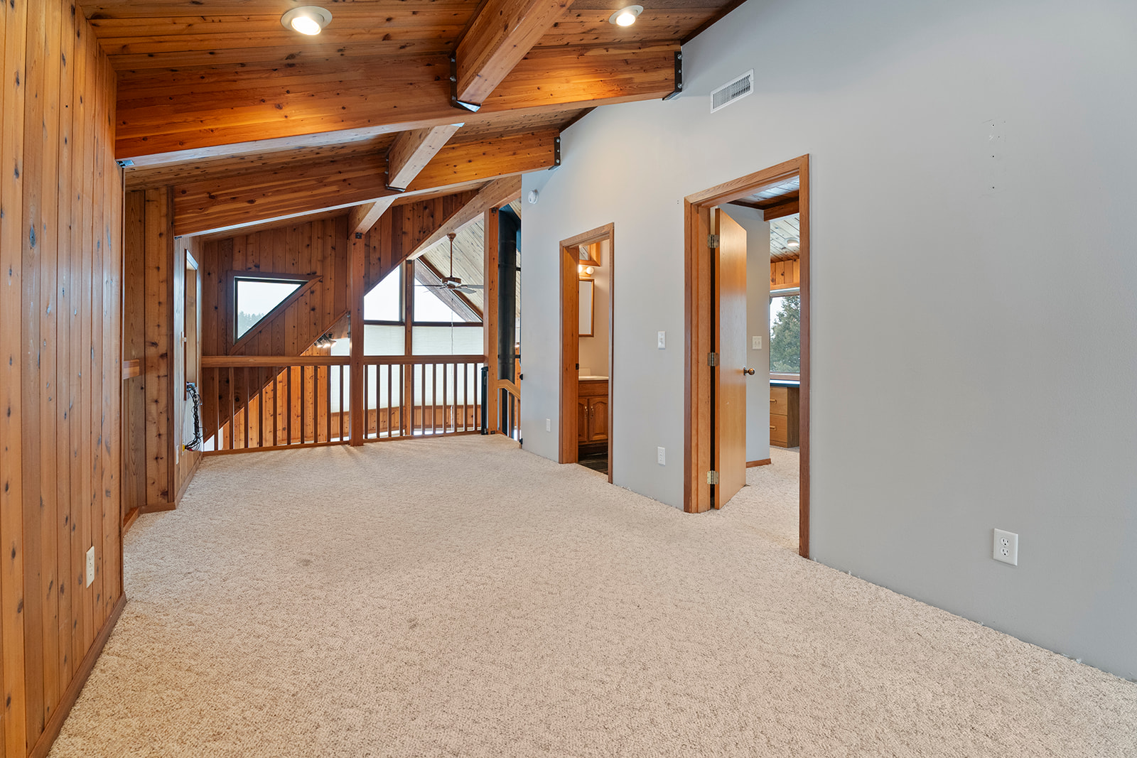 Clancy, Montana 59634, United States, 3 Bedrooms Bedrooms, ,3 BathroomsBathrooms,Residential,Active,250729