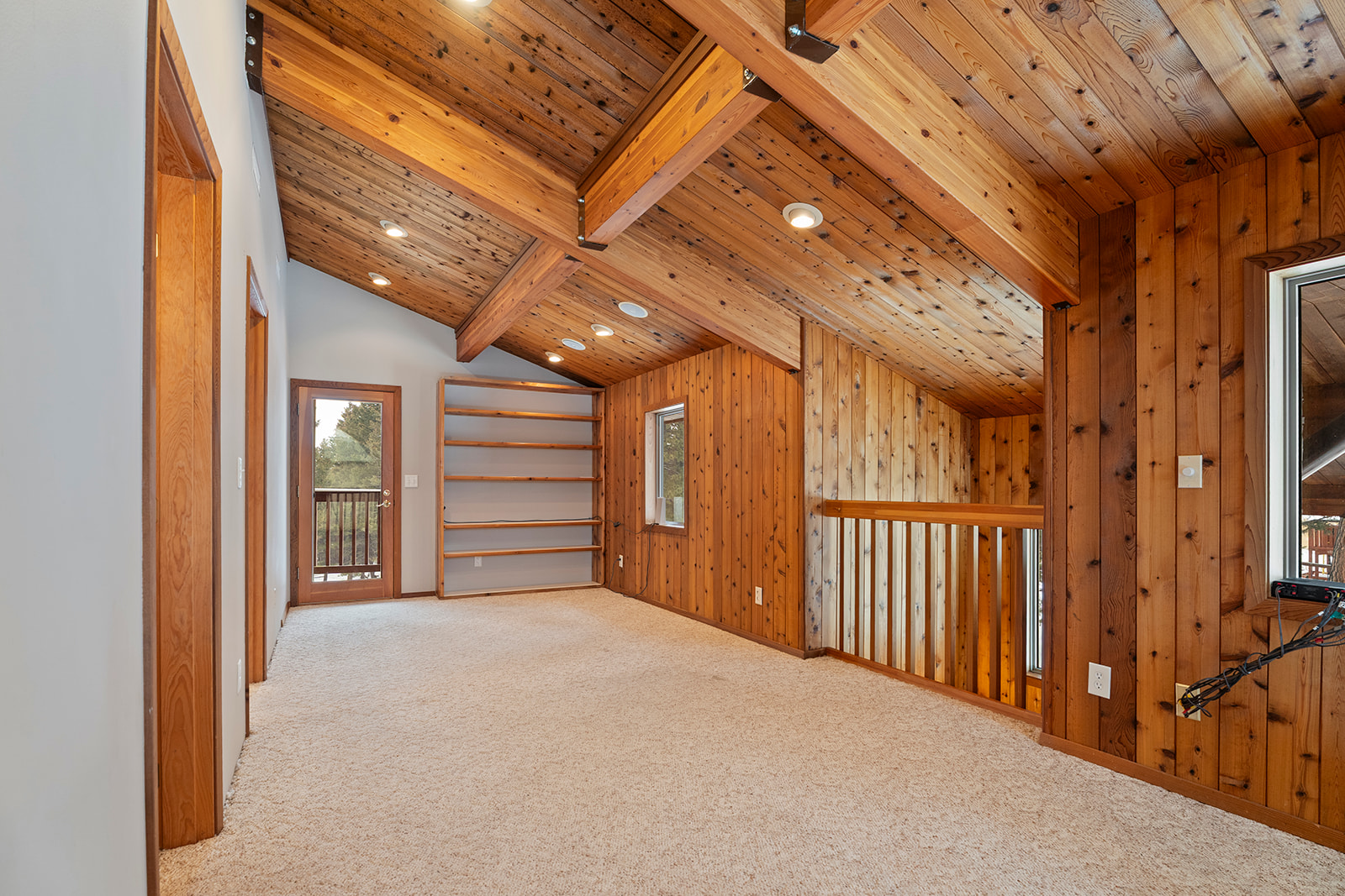 Clancy, Montana 59634, United States, 3 Bedrooms Bedrooms, ,3 BathroomsBathrooms,Residential,Active,250729