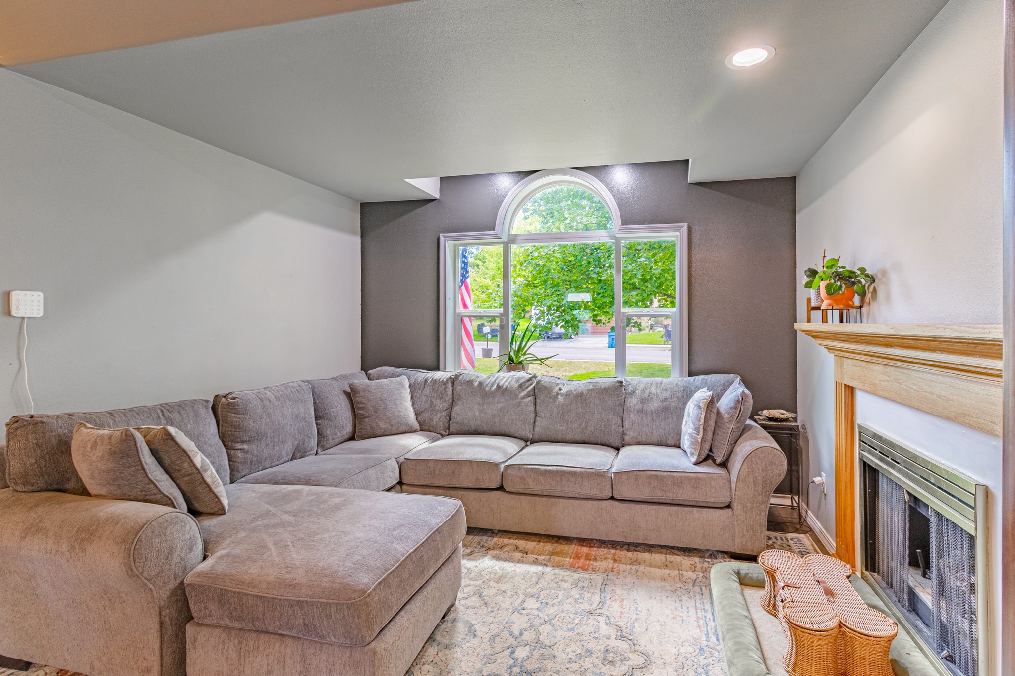 127 Meadowlark Court