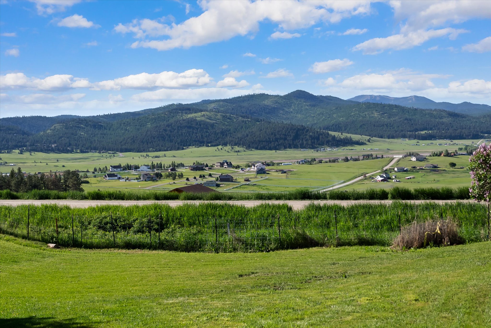 Kalispell, Montana 59901, United States, 5 Bedrooms Bedrooms, ,2 BathroomsBathrooms,Residential,Active,164129