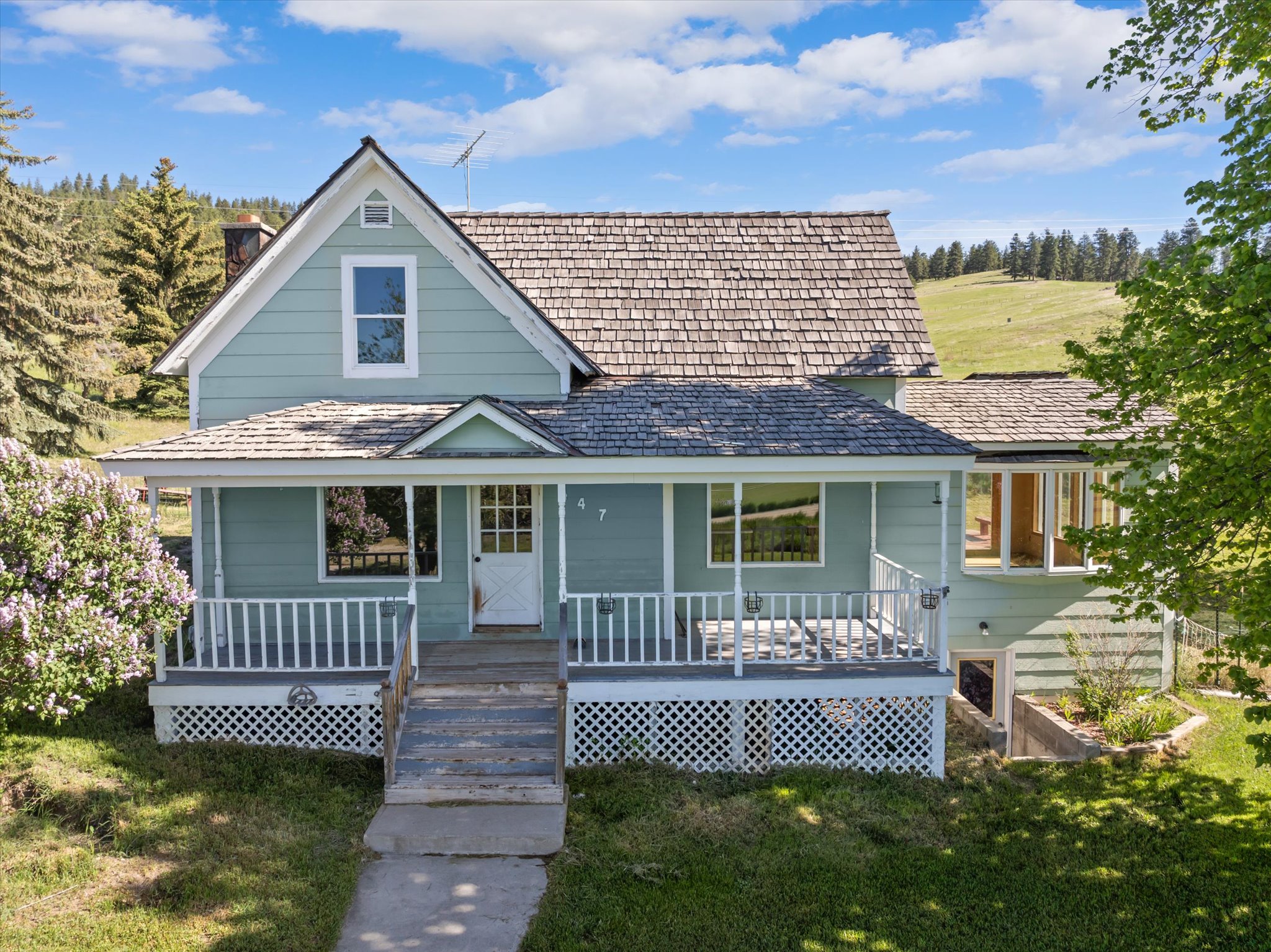 Kalispell, Montana 59901, United States, 5 Bedrooms Bedrooms, ,2 BathroomsBathrooms,Residential,Active,164129