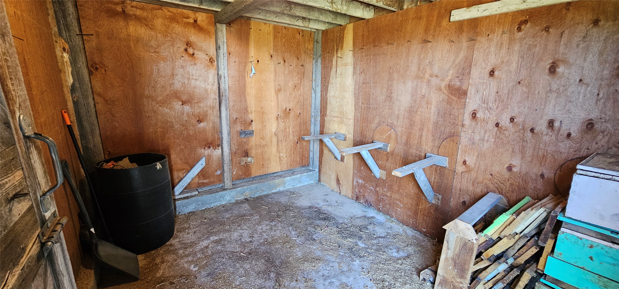 Kalispell, Montana 59901, United States, 5 Bedrooms Bedrooms, ,2 BathroomsBathrooms,Residential,Active,164129