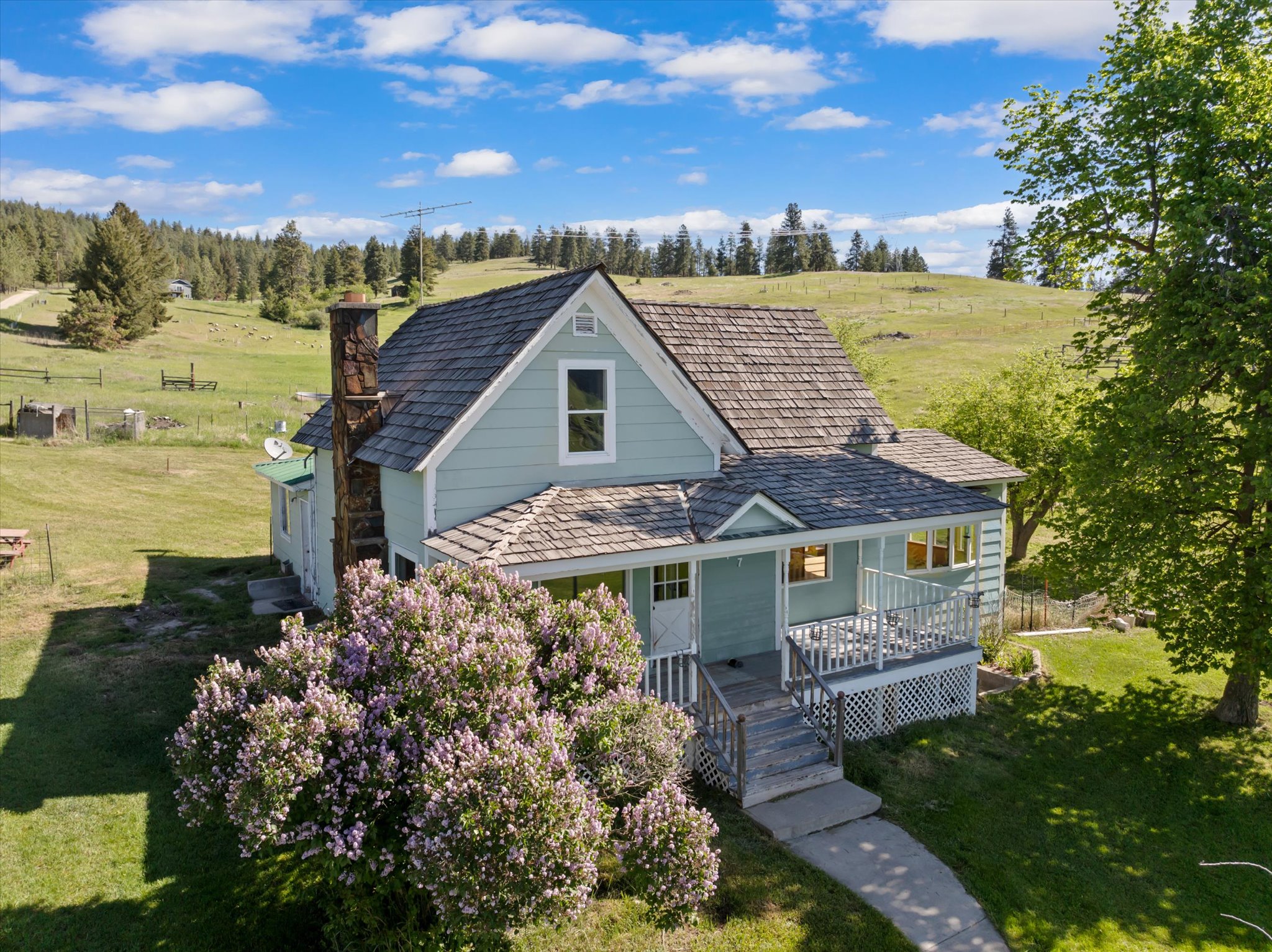 Kalispell, Montana 59901, United States, 5 Bedrooms Bedrooms, ,2 BathroomsBathrooms,Residential,Active,164129