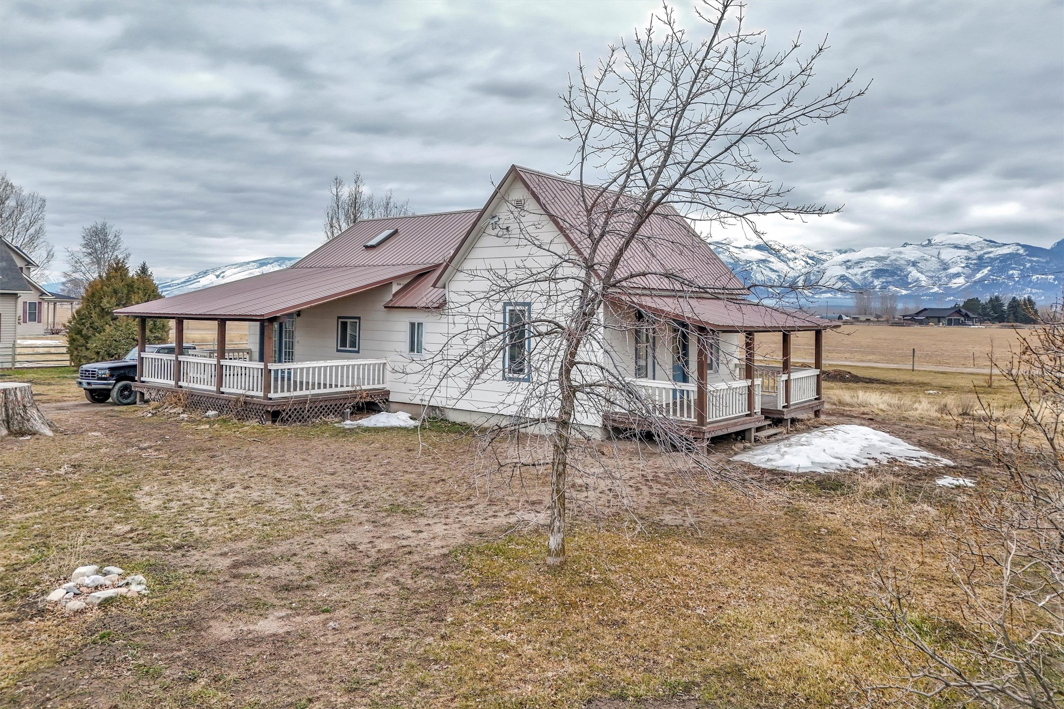 Corvallis, Montana 59828, United States, 3 Bedrooms Bedrooms, ,1 BathroomBathrooms,Residential,Pending,82989