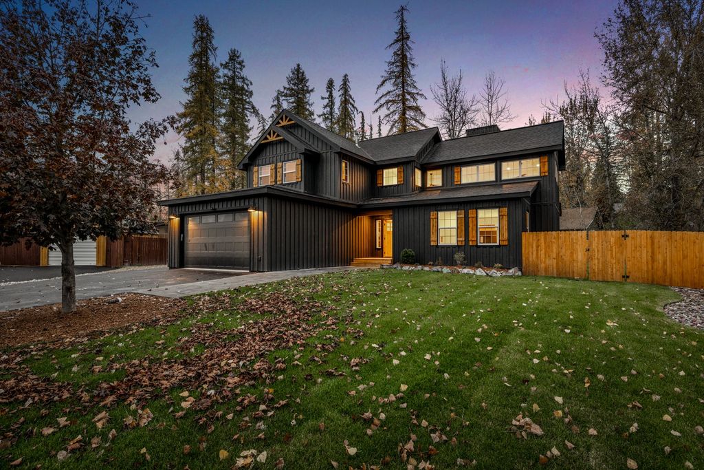 Photo of 84 Wedgewood Lane, Whitefish, MT 59937 (MLS # 30072308)