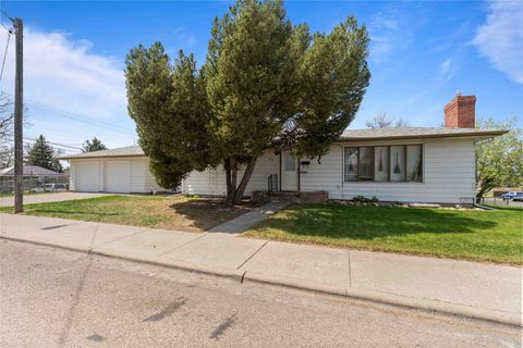 Photo of 804 19th Street S, Great Falls, MT 59405 (MLS # 30070858)