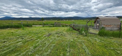 Photo of 110 Phanco Lane, Kalispell, MT 59901 (MLS # 30072911)