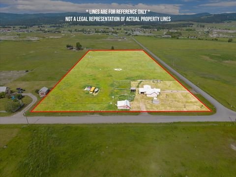 Photo of 110 Phanco Lane, Kalispell, MT 59901 (MLS # 30072911)