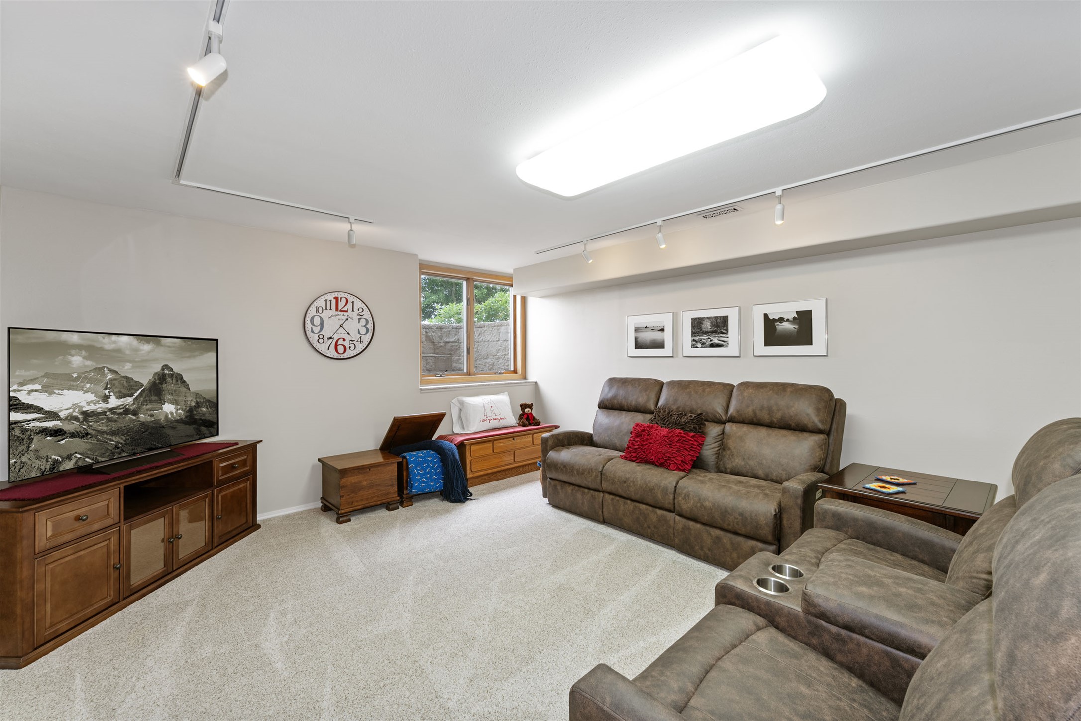 Kalispell, Montana 59901, United States, 3 Bedrooms Bedrooms, ,3 BathroomsBathrooms,Residential,Active,185687