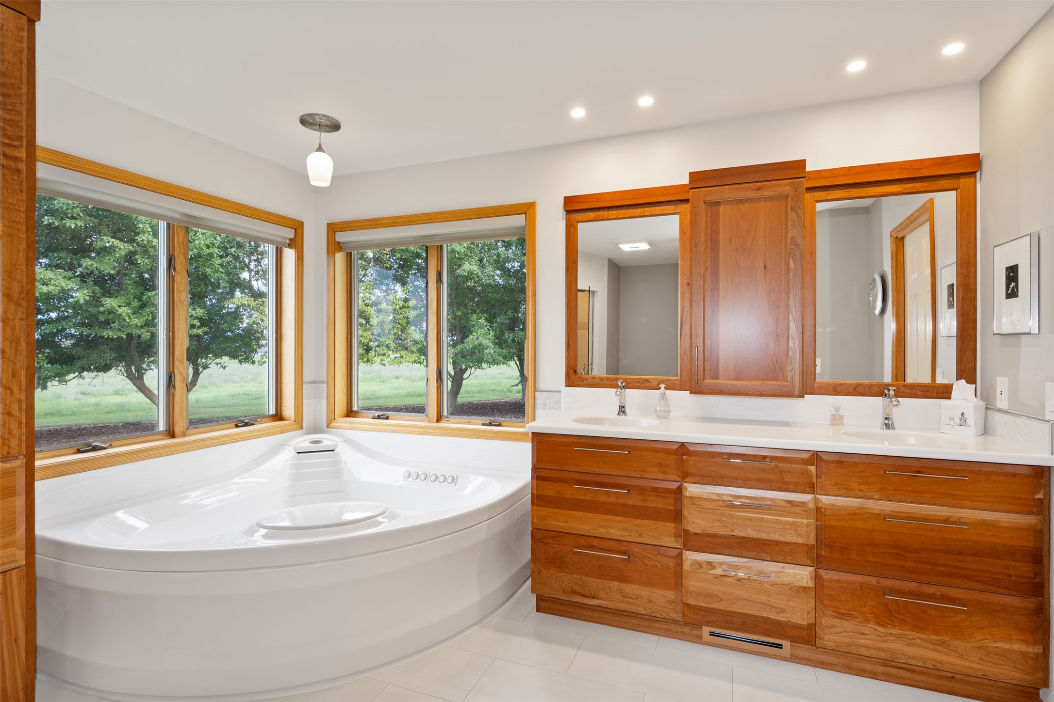 Kalispell, Montana 59901, United States, 3 Bedrooms Bedrooms, ,3 BathroomsBathrooms,Residential,Active,185687