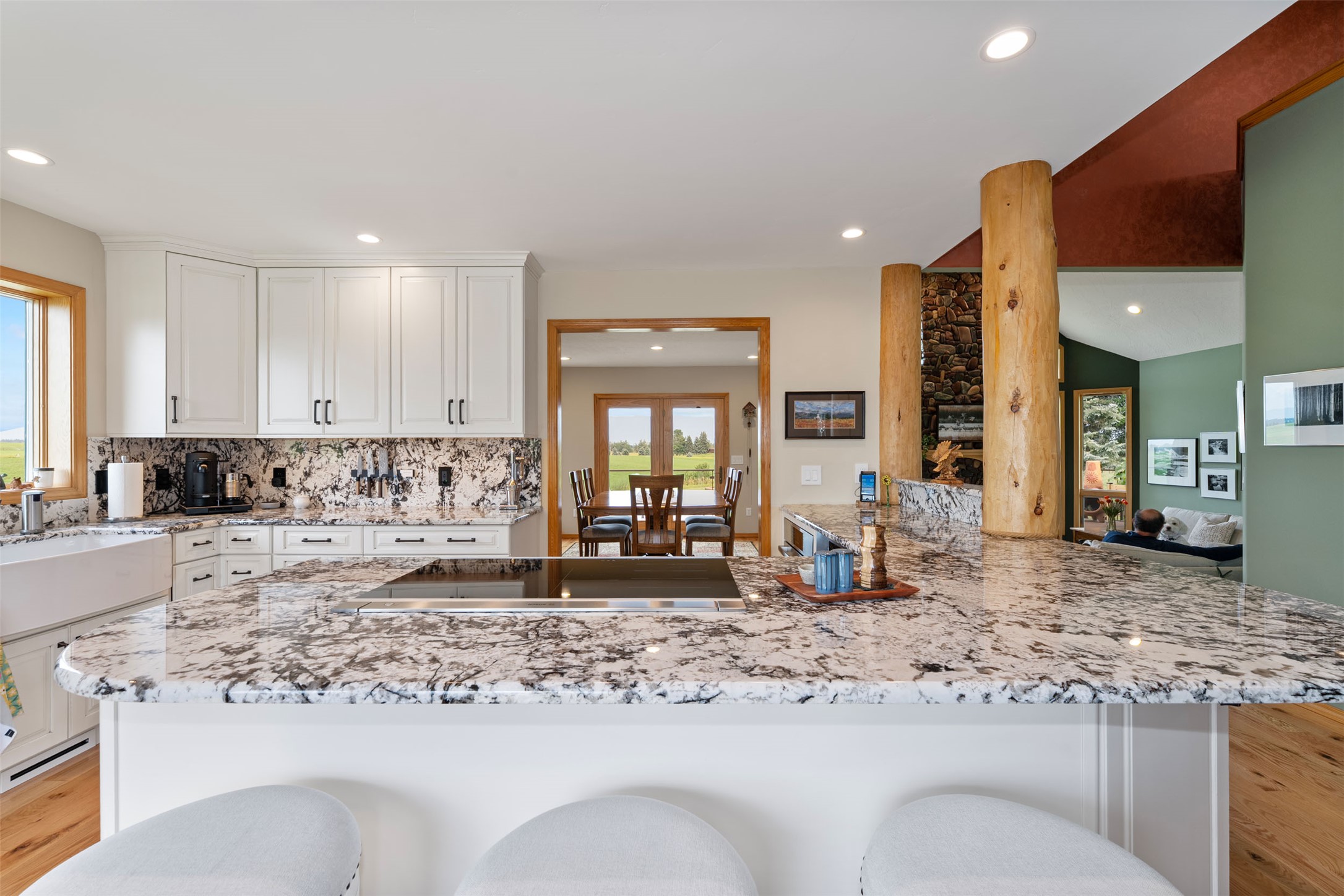 Kalispell, Montana 59901, United States, 3 Bedrooms Bedrooms, ,3 BathroomsBathrooms,Residential,Active,185687